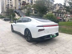 Xpeng P7 586E - фото 11