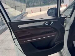 Trumpchi M6 270T DCT Deluxe Edition (seven seats) - фото 10