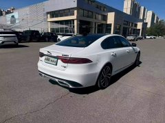Jaguar XFL 2.0T P300 four-wheel drive flagship sports gold version - фото 4