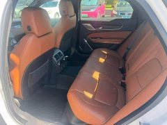 Jaguar XFL 2.0T P300 four-wheel drive flagship sports gold version - фото 8
