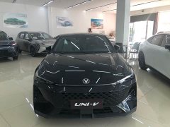 Changan UNI-V 1.5T premium - фото 1