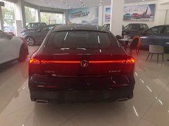 Changan UNI-V 1.5T premium - фото 2