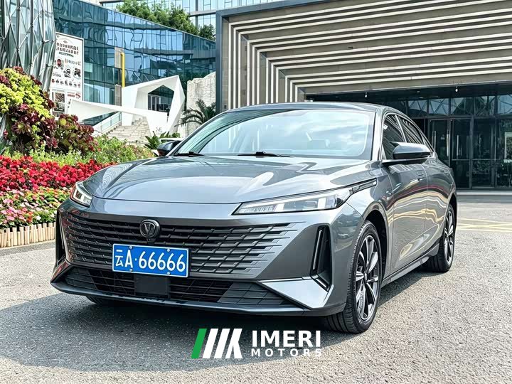 Changan Yida 2023 Blue Whale NE 1.5T GDI DCT Premium Type - автомобиль из Китая