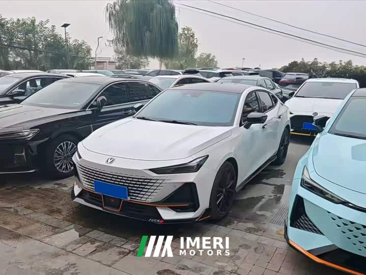 Changan UNI-V 1.5T sports version - автомобиль из Китая