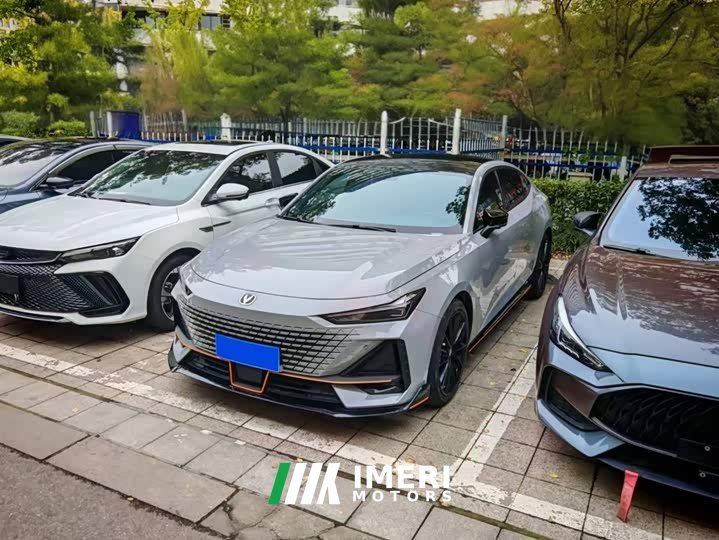 Changan UNI-V 2022 1.5T sports version - автомобиль из Китая