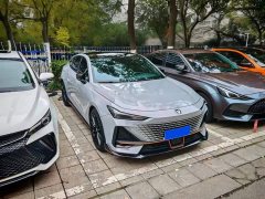 Changan UNI-V 2022 1.5T sports version - фото 3