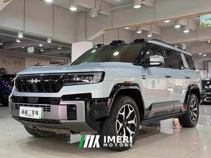 Fangchengbao Leopard 8 2025 Zhiyong flagship version 7 seats - автомобиль из Китая