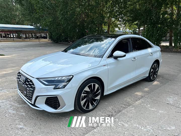 Audi A3 A3L Limousine 35 TFSI Fashion Sport - автомобиль из Китая