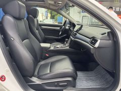 Honda Accord 260TURBO Deluxe Edition - фото 9