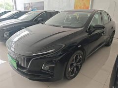 Hongqi E-QM5 2023 facelift basic travel version - фото 1