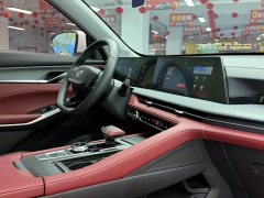 Hongqi HS5 2025 2.0T four-wheel drive Qixiang Pro version - фото 14