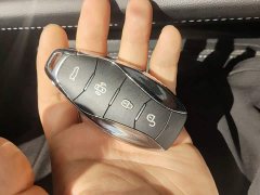 Hongqi H5 2023 2.0T Automatic Intelligent Connected Flag Edition - фото 18