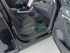 Hongqi HS7 PHEV 2.0T PHEV four-wheel drive Qichang version 6 seats - фото 11