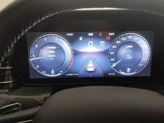 Hongqi E-QM5 facelift basic travel version - фото 8