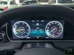Hongqi HS5 facelift 2.0T Zhilian Qixiang four-wheel drive version - фото 4