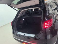 Hongqi HS5 facelift 2.0T Zhilian Qixiang four-wheel drive version - фото 9