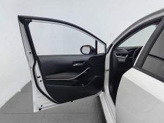 Toyota Corolla 2023 1.8L Intelligent Electric Hybrid Dual Engine Elite Edition - фото 8