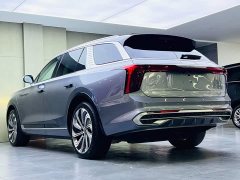 Hongqi E-HS9 660km flag collar version four seats - фото 6