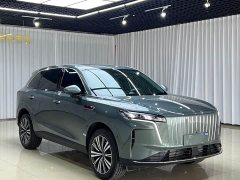 Hongqi HS6 PHEV 240 smart hybrid version - фото 3