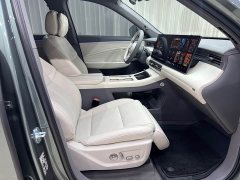 Hongqi HS6 PHEV 240 smart hybrid version - фото 9