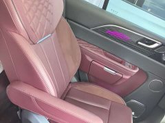 Hongqi E-HS9 690km flagship version six seats - фото 12