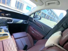 Hongqi E-HS9 690km flagship version six seats - фото 9