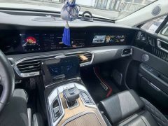 Hongqi E-HS9 660km flag collar version four seats - фото 13