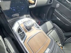Hongqi E-HS9 660km flag collar version four seats - фото 16