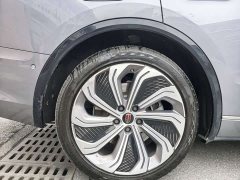 Hongqi E-HS9 660km flag collar version four seats - фото 6