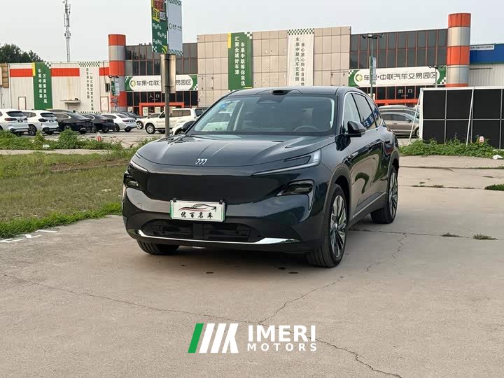 Buick Zhijing E7 1600 super equipped with Turbo version