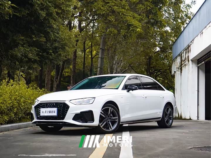 Audi A4L 2022 40 TFSI luxury and dynamic - автомобиль из Китая