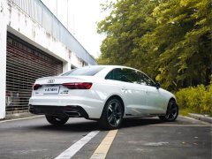 Audi A4L 2022 40 TFSI luxury and dynamic - фото 3