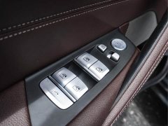 BMW 5 Series 530Li leading M sports package - фото 10