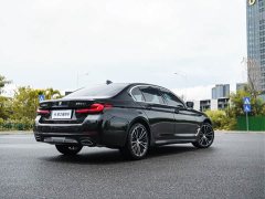 BMW 5 Series 530Li leading M sports package - фото 8