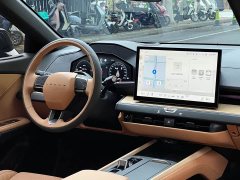 Lexus ES 300h - фото 12