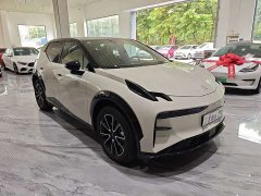 Zeekr X five-seater long-range version - фото 3