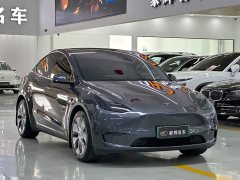 Tesla Model Y standard range rear-wheel drive version - фото 3