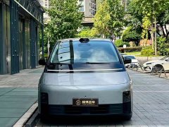 Li Auto Ideal MEGA Ultra - фото 2