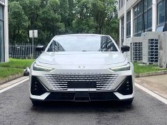 Changan UNI-V 1.5T premium - фото 2
