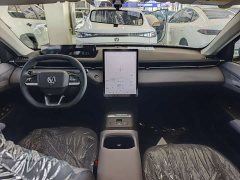 Changan Eado PHEV 2025 Smart New Blue Whale 145KM Battleship Edition - фото 7