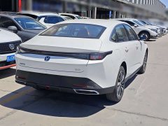 Changan Eado PHEV 2025 Smart New Blue Whale 145KM Battleship Edition - фото 4
