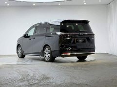 Trumpchi E8 PHEV 150km MAX - фото 4