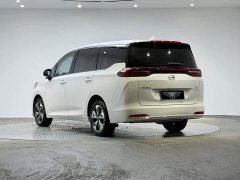 Trumpchi M6 2021 270T DCT Exclusive Edition (seven seats) - фото 3