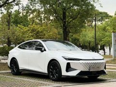 Changan UNI-V 1.5T premium - фото 3