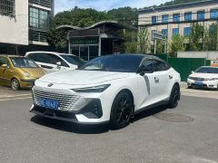 Changan UNI-V 1.5T premium - фото 1