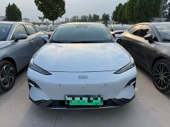 Geely Galaxy E8 665km rear starship long voyage version - фото 2
