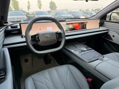 Geely Galaxy E8 665km rear starship long voyage version - фото 6