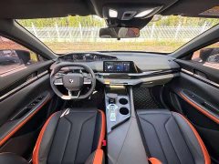 Changan UNI-V 1.5T Prestige Edition - фото 5