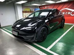 Tesla Model Y 2022 facelift, long-range all-wheel drive version - фото 1