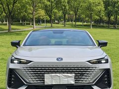 Changan UNI-V 2022 1.5T premium - фото 1